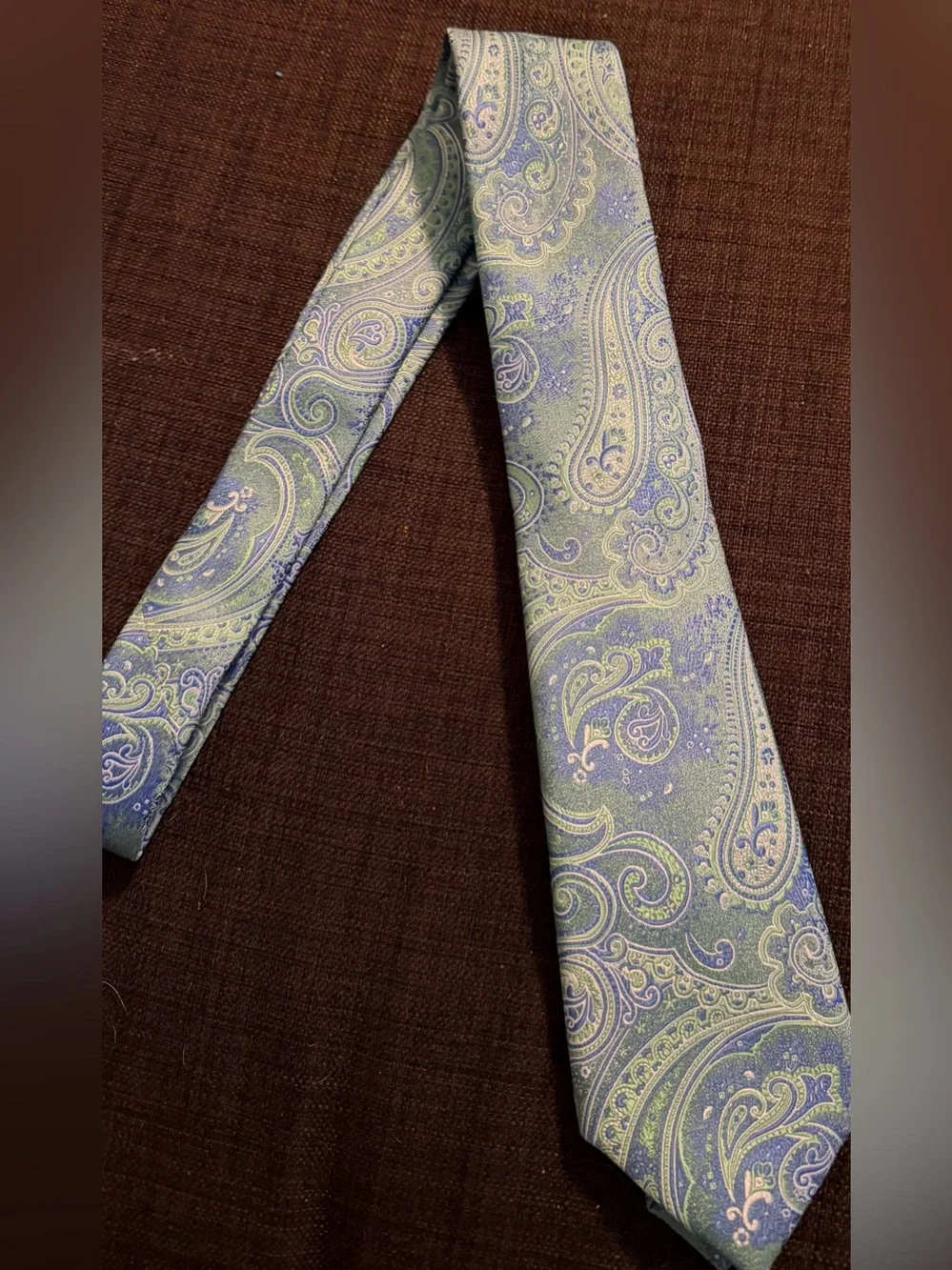 NWT Jos A. Bank Traveler 100% Silk Paisley Print Multicolored Mens Tie